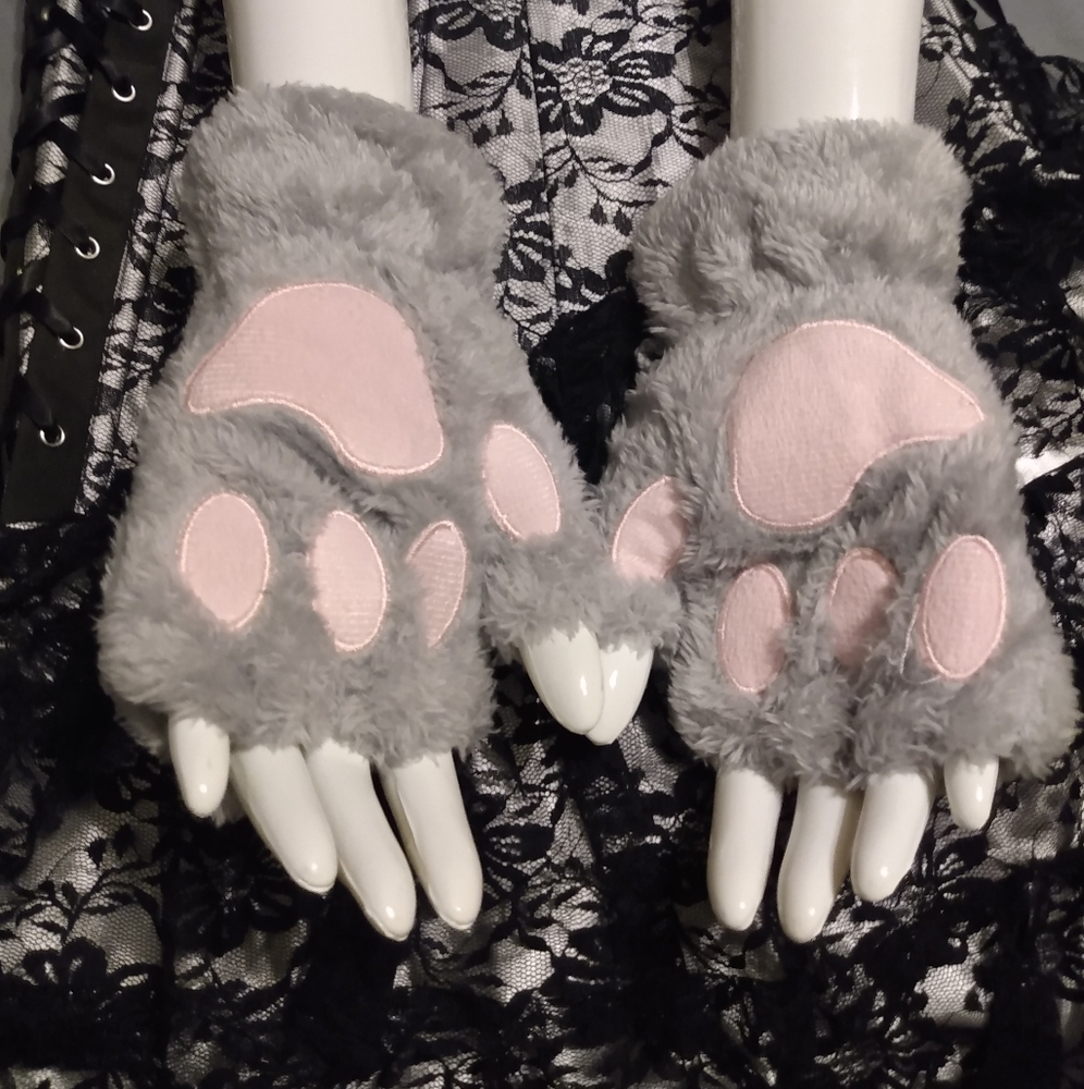 Kitty Cat Fingerless Fuzzy Cosplay Mittens Gray OSFM